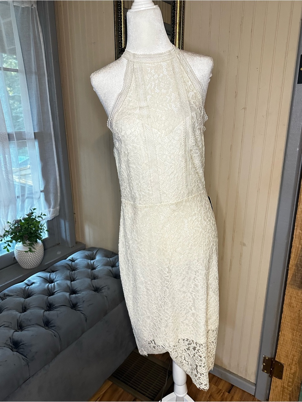 Express White Lace Halter Sheath Dress Open Back Midi Size 12 NWT Wedding Bridal